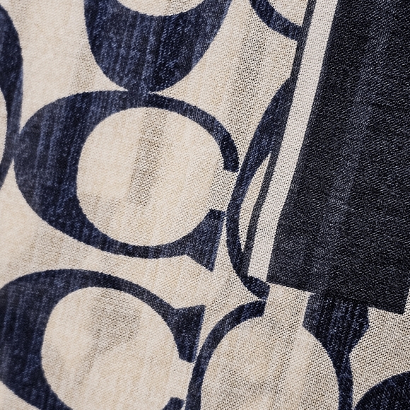 COACH SCARF - Picture 4 of 14